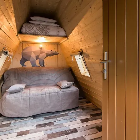 キャンプ場 Camping Le Cians 3*